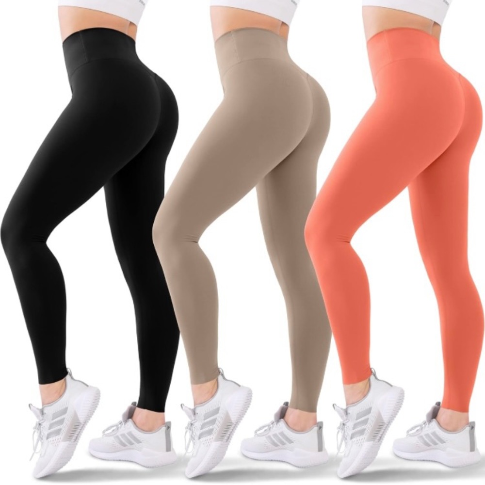 Brand new yoga pants set